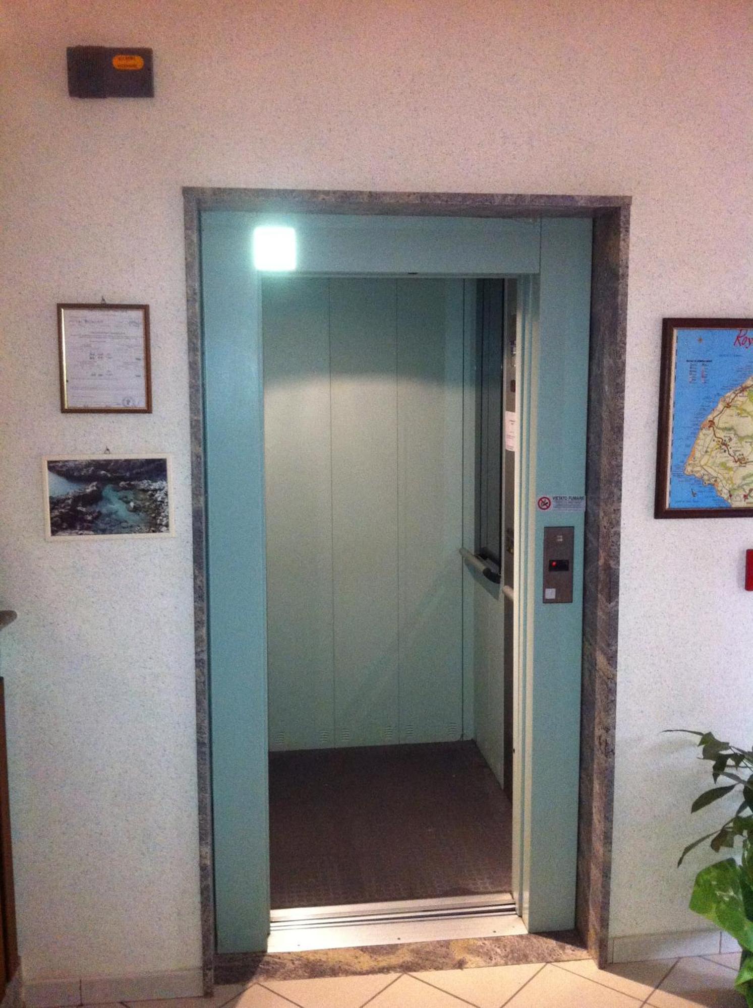 Hotel Royal 3*
