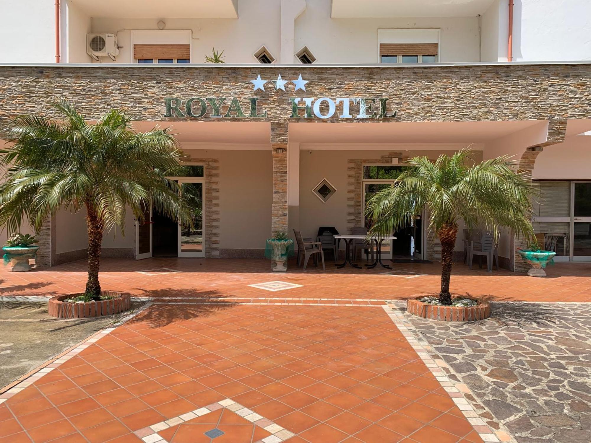 Hotel Royal 3*