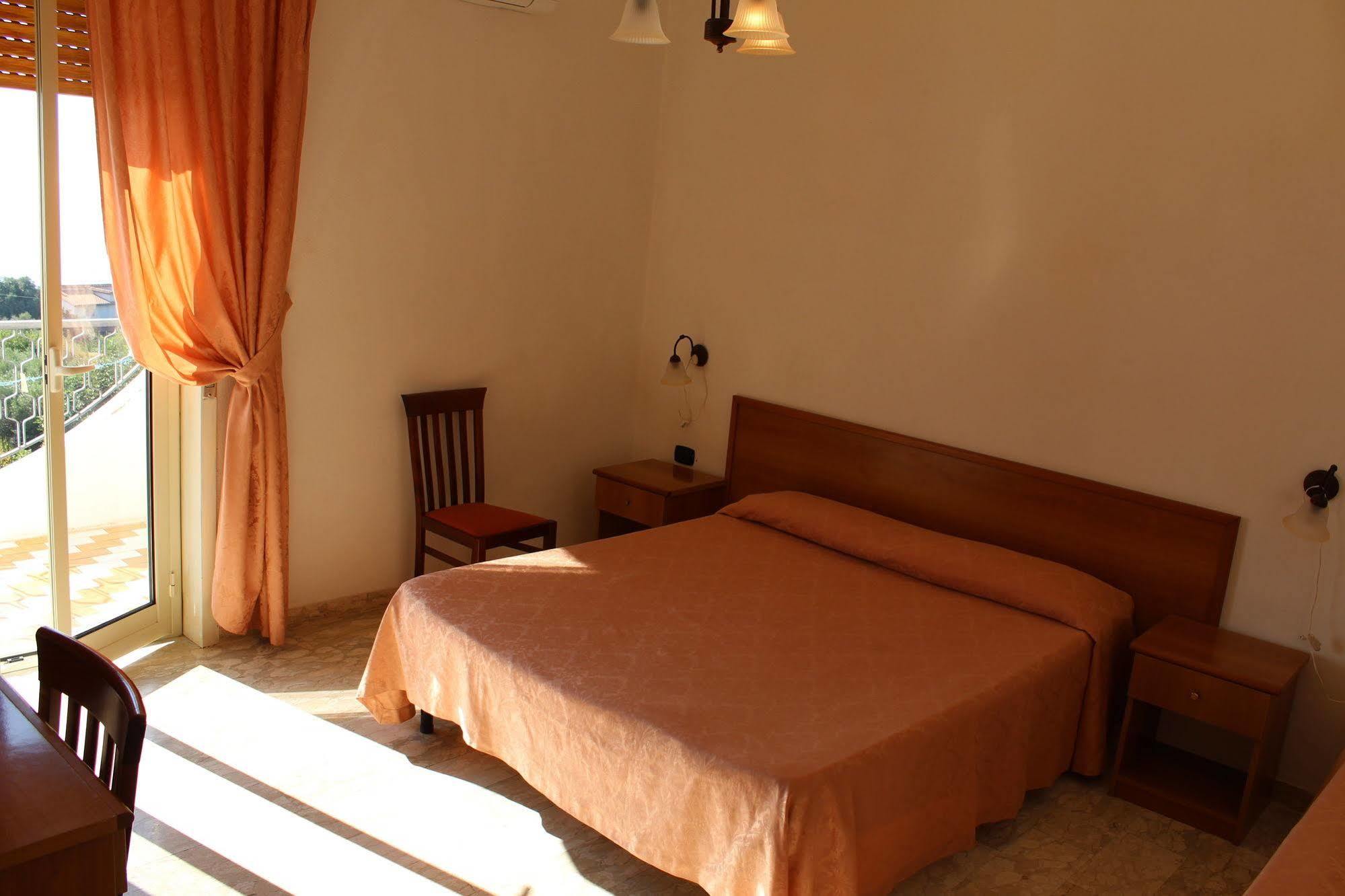 Royal Hotel